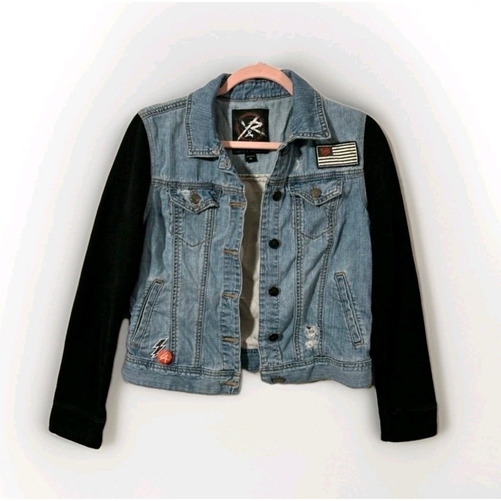 Young & Reckless Denim Jacket Black Sleeves Patches Distressed y2k Womens Size M